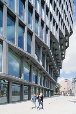 Baunetz, Meldung, news. Architektur, architecture, Polen, Posen, Poznan, Baltyk Tower, MVRDV, Rotterdam, Bro, Hochhaus, Turm, Trade tower, Glas, Garvest & Vox Group, Winy Maas, Jacob van Rijs, Nathalie de Vries, Ossip van Duivenbode