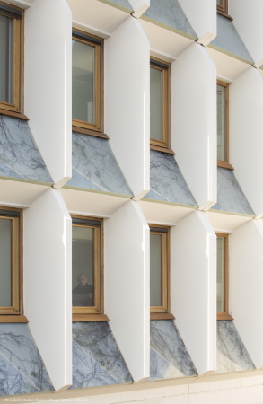 Cl�ment Guillaume, marseille, sanierung, erweiterung, modern, moderne, forschung, labor, forschungsgeb�ude, biologie, natur, landschaft, riegel, b�ro, fassade, sonnenschutz, skulptural, relief, fenster, verschattung, schatten, umwelt, umgebung, aussicht, riegel, Laure, L�toublon, Christophe, Monge, S�bastien Dupouy, sebastien, letoublon, letoublon dupouy / c. monge, frankreich, france, Luminy, nationalpark, sechziger