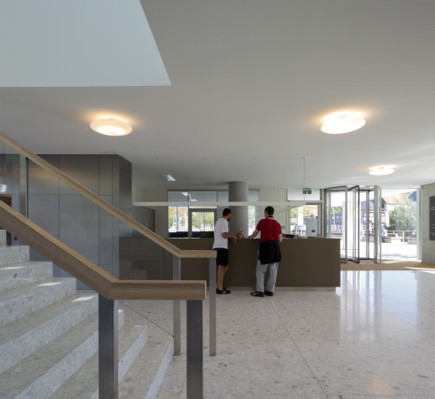 Baunetz, Meldung, news, Architektur, architecture, town hall, building, administrative center, Verwaltungsbau, Rathaus, Deinze, Belgien, Zentrum, Tony Fretton Architects, Belgium, London, Tony Fretton, Jim McKinney, Peter Cook