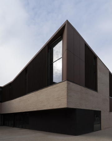 Gemeindezentrum Regina Pacis, Reggio Emilia, Iotti + Pavarani Architetti, 2017