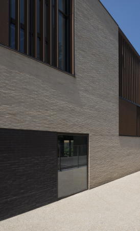 Gemeindezentrum Regina Pacis, Reggio Emilia, Iotti + Pavarani Architetti, 2017