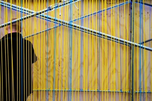 Baunetz, Architektur, Meldungen, Projekte, Seattle, USA, Amerika, Upstream Music Festival & Summit, Festivalarchitektur, Festivalpavillon, temporr, Kunstinstallation, Seattle Playgroung, Best Practice Architecture, offene Struktur, Baugerst, Seile, Netzstruktur, Sperrholz