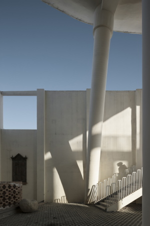 Architektur, Baunetz, Meldungen, Projekte, China, Westchina, Western Ecological Environment Research Center, Urumqi, Tuoli, Dong Zhuang building, Xinjiang Wind Architectural Design & Research Institute, yudian design, Museum of Western Regions, 2016, stone, Stein, W�ste Gobi, Zement, Sand, rebar, Betonstahl, Keramikziegel, Glas, traditionelle Technik, container, protection