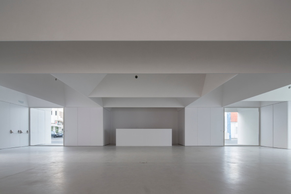 Nachbarschaftshaus von Aires Mateus in Portugal