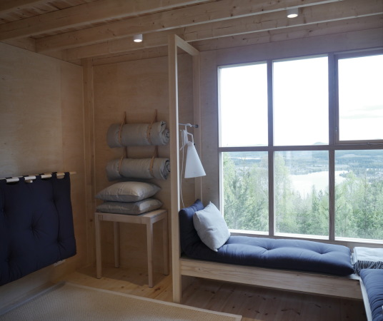 Baunetz, Meldung, Architektur, architecture, 2017, Schweden, Sweden, Hanna Michelson, Beragliv, landscape, hotel, Landschaft, Natur, escape, Rckzug, retreat, retraite, Einsamkeit, Meditation, Reduktion, reduction, Loft house, Lofthuset, sberget, wood, Holz, Natur, nature, Aussicht, view, Turm, tower, Minimal, minimalism