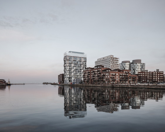 Baunetz, Meldung, Architektur, architecture, 2017, The Silo, Kopenhagen, Copenhagen, Harbour Hafen, water side, D�nemark, Denmark, COBE, Wohnen, Umbau, housing, Wohnhochhaus, reuse, development, industrial, Industrie, Getreidesilo, Denkmal, heritage,  high rise, Hochhaus, Fassade, Metal, facade, metal, cladding, Rasmus Hjortsh�j, Klaus Kastbjerg, NRE Denmark, COAST, Nordhavn, Nordhafen, rauh, raw, Interior, Sichtbeton, exposed concrete