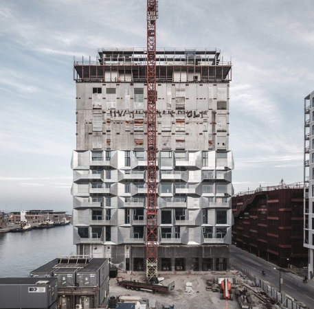 Baunetz, Meldung, Architektur, architecture, 2017, The Silo, Kopenhagen, Copenhagen, Harbour Hafen, water side, Dnemark, Denmark, COBE, Wohnen, Umbau, housing, Wohnhochhaus, reuse, development, industrial, Industrie, Getreidesilo, Denkmal, heritage,  high rise, Hochhaus, Fassade, Metal, facade, metal, cladding, Rasmus Hjortshj, Klaus Kastbjerg, NRE Denmark, COAST, Nordhavn, Nordhafen, rauh, raw, Interior, Sichtbeton, exposed concrete