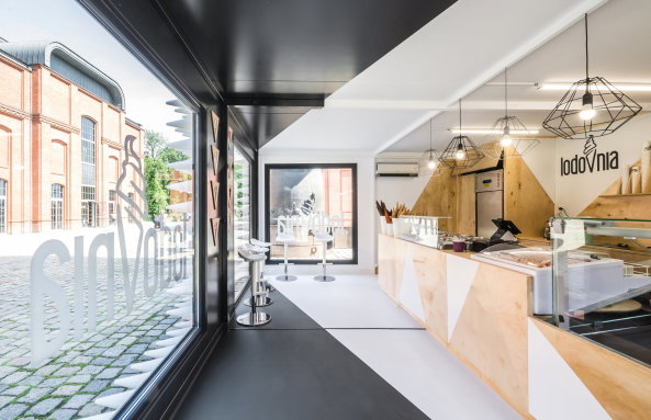 Mobiler Kiosk von mode:lina in Posen