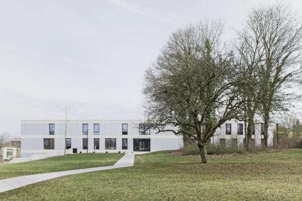 Brigida Gonzales, neubau, beton, architektur, simon, freie, schwbisch-hall, kaserne, sanittsversorgungszentrum, hermann, khl, Hermann-Khl-Kaserne, Niederstetten, sanittszentrum, krankenhaus, bundeswehr, beton, sichtbeton, riegel, labor, medizin, rntgen,