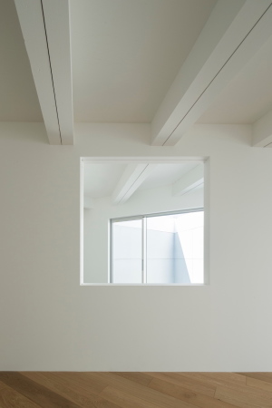 Minihaus, Japan, Tokio, Tokyo, new building, small house, japanese architecture, 2017, residential, housing, CHOP+ARCHI, Masao Nishikawa, Hiroo Okubo,  Setagaya Ward Tokyo, mini, 2017, ecklage, corner, wood, timber