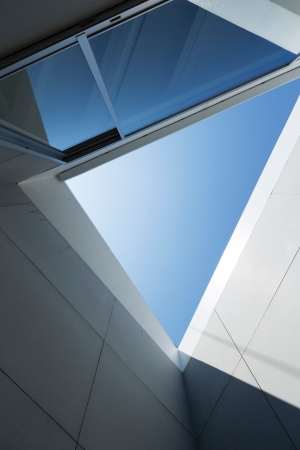 Minihaus, Japan, Tokio, Tokyo, new building, small house, japanese architecture, 2017, residential, housing, CHOP+ARCHI, Masao Nishikawa, Hiroo Okubo,  Setagaya Ward Tokyo, mini, 2017, ecklage, corner, wood, timber