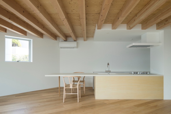 Minihaus, Japan, Tokio, Tokyo, new building, small house, japanese architecture, 2017, residential, housing, CHOP+ARCHI, Masao Nishikawa, Hiroo Okubo,  Setagaya Ward Tokyo, mini, 2017, ecklage, corner, wood, timber