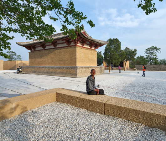 Baunetz, Architektur, Meldungen, Architekturprojekte, China, Shanxi, Ruicheng County, Urbanus, Wang Hui, Tempel, Sanierung, Renovierung, Yang Chaoying, Yin Jerry, Five Dragons Temple, Guang Ren Wang Temple, Revitalisierung, traditional chinese architecture, heritage, Five Dragon Spring, open air echibition, Freiluftmuseum