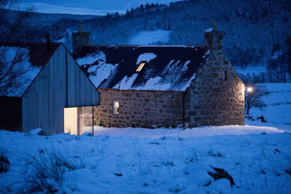 Moxon Architects Anbau in den Highlands