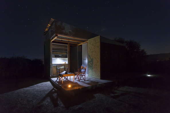Wochenendhaus, Chalkidiki, Eva Sopeoglou, Im Schatten der Olivenbume, Griechenland, CNC, Olive Tree House, CNC-Stanzverfahren, METALCO, Bartlett School of Architecture in London, Wohnkomfort, Bume, Bltter, Ferienhouse, Holiday Home, Retreat, Olives, Greece, Halbinsel