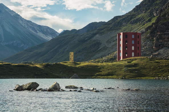 kultur, natur, alpen, schweiz, romanisch, rtoromanisch, italienisch, deutsch, graubnden, riom, giovanni, netzer, neubau, theater, tanz, schauspiel, babel, turm, roter, rot, zuschauer, publikum, erffnung, apocalypse, origen, julierpass, julierturm, juliertheater, julierprojekt, frderung, geschichte, kanton, Origen Festival Cultural