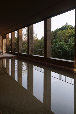 Onnis Luque, Luis Aldrete, mexiko, mexico, guadalajara, neubau, wohnungsbau, wohnturm, turm, wohnanlage, wasser, schwimmbecken, fassade, aussicht, landschaft, natur, berg, hang, hanglage, architect, architekt, architektur, Rinconada Margaritas