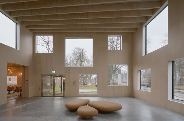 Baunetz, Architektur, Medlungen, Architekturprojekte, Schweden, Lund, Elding Oscarson, Skissernas Museum, ke E:son Lindman, Erweiterung, Anbau, Bauen im Bestand, Foyer, Restaurant, Shop, Cortenstahl, Multifunktionshalle