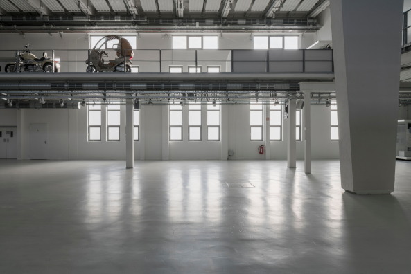 Lanz Architekten, florian holzherr, bmw, bayrische, motoren, werke, motorenwerke, umbau, renovierung, 100., hundertster geburtstag, klassik, klassisch, neubau, areal, m�nchen, niederlassung, oldtimer, auto, motor, metall, werkstatt, produktion, halle, group, classic