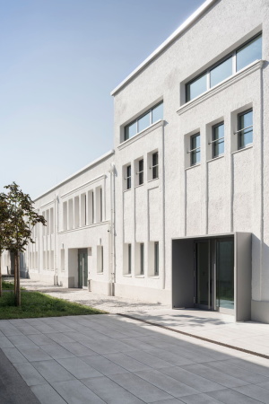 Lanz Architekten, florian holzherr, bmw, bayrische, motoren, werke, motorenwerke, umbau, renovierung, 100., hundertster geburtstag, klassik, klassisch, neubau, areal, mnchen, niederlassung, oldtimer, auto, motor, metall, werkstatt, produktion, halle, group, classic