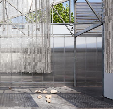 Atelier GOM, Studio Moa, tempor�re Architektur temporary architecture, neubau, Studio in Shanghai, West Bund, PVC Paneele, ephemeral, 2015, 2017, China, chinese, art, Kunst, Ausstellungen, exhibition, architecture