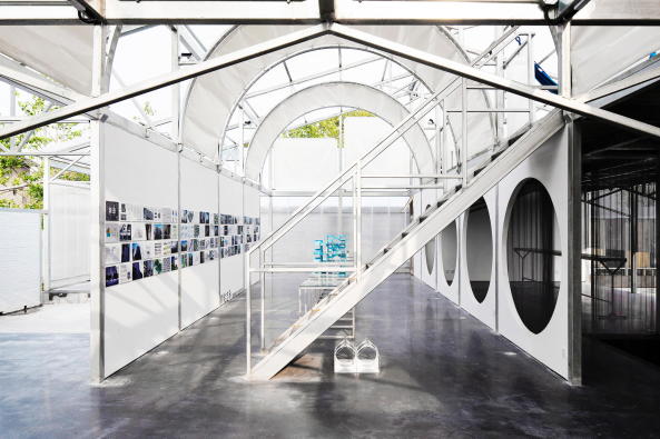 Atelier GOM, Studio Moa, tempor�re Architektur temporary architecture, neubau, Studio in Shanghai, West Bund, PVC Paneele, ephemeral, 2015, 2017, China, chinese, art, Kunst, Ausstellungen, exhibition, architecture