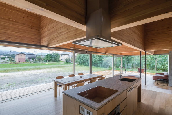 Baunetz, Meldung, Architektur, architecture, 2016, 2017, Japan, japanese, Mount Fuji Architects Studio, Sergio Pirrone, Tateyama, Toyama, Hokuriku, Wohnhaus, House, residential, Familie, family, Beton, concrete, Sichtbeton, exposed concrete, Holz, wood, Struktur, structure, Einfachheit, somplicity, einfach, simpel, reduziert, reduced, Wandscheibe, Mies van der Rohe, Mies