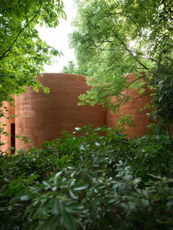 Pezo Von Ellrichshausen, Pavilion, Pavillon, Neubau, Fertigstellung, Spirale, Schnecke, Solo Galerie, Christian Bourdais, Eva Albarran, Christian Boltanski, Pezo von Ellrichshausen, Marc Domage, Atacama Desert, Frankreich, France, 2017,