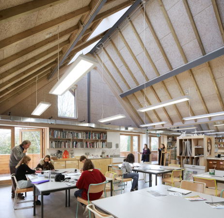 Baunetz, Meldung, Architektur, England, Grobritannien, United Kingdom, Bedales school, Schule, Kunstschule, Art school, Erweiterung, Holz, Wood, Giebel, Feilden Clegg Bradley Studios, FCBS, Petersfield, South Downs Nationalpark, hufton & crow, matthew rice