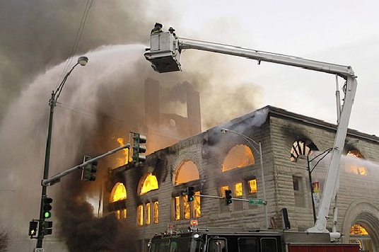 Sullivan-Kirche in Chicago abgebrannt