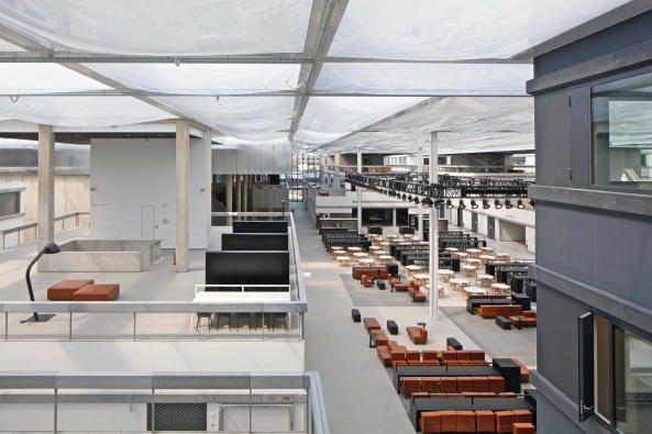 OMA, 2017, Frankreich, France, concrete, Beton, Strukturalismus, Neostrukturalismus, Lab City, Fertigstellung, science building, Forschung, Wissenschaft, laboratory, CentraleSup�lec, Ellen van Loon, Rem Koolhaas, Cl�ment Blanchet, Edouard Perv�s, Bollinger + Grohmann, Saclay, Gif-sur-Yvette