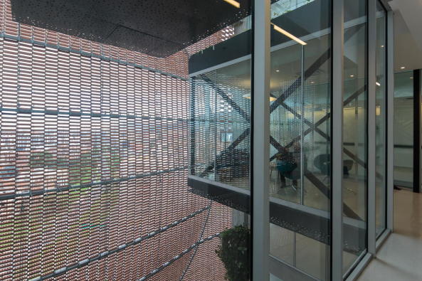 Ampliaci�n Fundaci�n Santa Fe de Bogot�, Santa Fe Foundation, Klinik, Neubau, 2017, Fertigstellung, Krankenhaus, Bogota, Kolumbien, clinic, big building, brick, Backstein, 2017, 2016, Kubus, Andres Valbuena, Alejandro Arango, El Equipo de Mazzanti, Giancarlo Mazzanti,