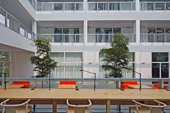 OMA, 2017, Frankreich, France, concrete, Beton, Strukturalismus, Neostrukturalismus, Lab City, Fertigstellung, science building, Forschung, Wissenschaft, laboratory, CentraleSup�lec, Ellen van Loon, Rem Koolhaas, Cl�ment Blanchet, Edouard Perv�s, Bollinger + Grohmann, Saclay, Gif-sur-Yvette, Francis Bouygues, Annette Gigon, Mike Guyer, Z�rich, Paris, Suisse, Schweiz, Switzerland, Masterplan OMA, Synth�se Architecture, EGIS, Integral Ruedi Baur, Bureau Brut, Philippe Ruault,