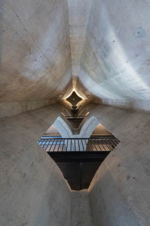 Baunetz, architecture, Architektur, Afrika, Kapstadt, MOCAA, Museum of Contemporary Art Africa, Jochen Zeitz, Zeitz Mocaa, Heatherwick Studio, Thomas Heatherwick, Silo, Museum, Afrikanische Kunst, zeitgenssische Kunst, Umbau, Maiskolben, Cape Town, V&A Waterfront