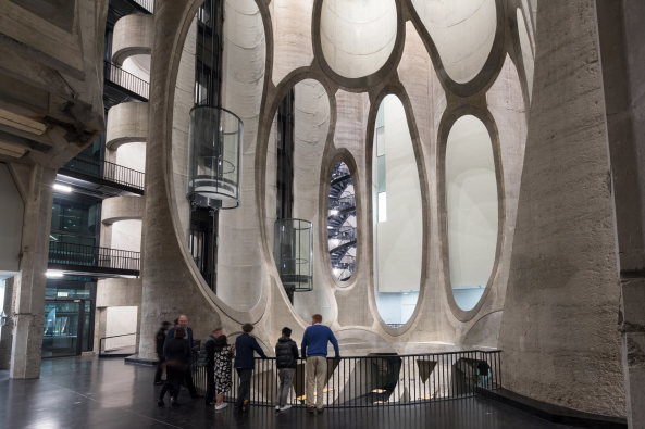 Baunetz, architecture, Architektur, Afrika, Kapstadt, MOCAA, Museum of Contemporary Art Africa, Jochen Zeitz, Zeitz Mocaa, Heatherwick Studio, Thomas Heatherwick, Silo, Museum, Afrikanische Kunst, zeitgenssische Kunst, Umbau, Maiskolben, Cape Town, V&A Waterfront