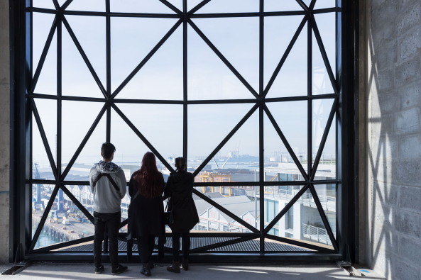 Baunetz, architecture, Architektur, Afrika, Kapstadt, MOCAA, Museum of Contemporary Art Africa, Jochen Zeitz, Zeitz Mocaa, Heatherwick Studio, Thomas Heatherwick, Silo, Museum, Afrikanische Kunst, zeitgenssische Kunst, Umbau, Maiskolben, Cape Town, V&A Waterfront