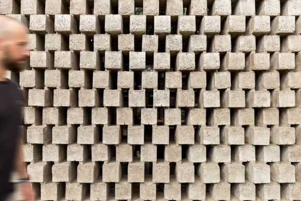 Kleines Wohnhaus in Ecuador von Natura Futura