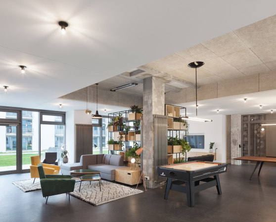 Baunetz, Meldung, Architektur, architecture, 2017, Deutschland, Germany, Berlin, Frankfurter Tor, Warschauer Strae, Cresco Capital, GBP Architekten, Studentenwohnungen, Mikroapartments, residential, student housing, living, Apartment, serviced apartment, Tannhaus, Neon Wood, Umbau, renovation, Sanierung, Plattenbau, Systembau, prefabricated slabs, Anastasia Hermann