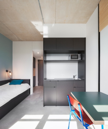 Baunetz, Meldung, Architektur, architecture, 2017, Deutschland, Germany, Berlin, Frankfurter Tor, Warschauer Strae, Cresco Capital, GBP Architekten, Studentenwohnungen, Mikroapartments, residential, student housing, living, Apartment, serviced apartment, Tannhaus, Neon Wood, Umbau, renovation, Sanierung, Plattenbau, Systembau, prefabricated slabs, Anastasia Hermann