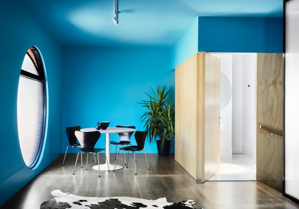 Baunetz, Meldung, Architektur, architecture, 2017, Brickface, House, Haus, living, housing, private, residential, Garten, garden, backyard, Hinterhof, Verdichtung, Nachverdichtung, suburb, Austin Maynard, Australien, Australia, Melbourne, Richmond, Backstein, red brick, colour, farbe, Witz, Humor, fun, Flexibilitt, Nutzung, flexible, use, laneway, Mark Austin, Tess Kelly