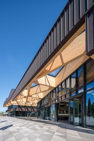 Baunetz, Meldung, Architektur, architecture, 2017, Mecanoo, Niederlande, Dutch, Keukenhof, Lisse, Amsterdam, Solarlux, Blumengromarkt, Eingang, Zugang, Tor, gatehouse, Holz, wood, copper, Kupfer, Glas