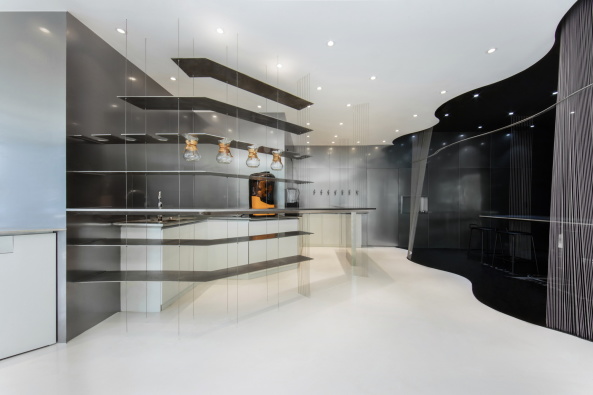 Baunetz, Meldungen, News, Architektur, architecture, China, Changzhou, Kaffee, Coffee Shop, Caf, Seven Coffee, dongqi Architects, Raitt Liu, stainless steel sheet, wirerope, JIANG Nan, Yiting Ma, Renjie Wang, Umbau, Renovation, Revitalisation, Renovierung, schwarzes Gold, Kaffeebohne