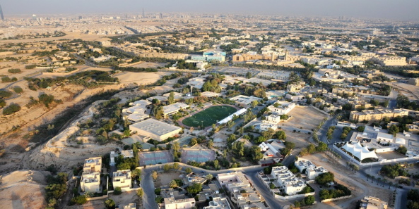 Meldungen, Baunetz, Albert Speer, 19342017, Junior, Architekt, Stadtplaner, gestorben, Nachruf, 19342017, 83 Jahre, Vorausdenker, Albert Speer & Partner, intelligente Stadt, Shanghai, Frankfurt am Main, EZB, Europaviertel, Autorin: Friederike Meyer, Klner Innenstadt, Masterplan, Riad, Lybien, Fuball-WM in Katar, Holbeinsteg, Schreinerlehre