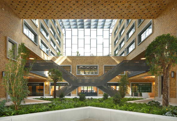 Baunetz, Meldung, Architektur, architecture, Neutelings Riedijk, 2017, Br�ssel, Belgien, Belgium, Brussels, HERMAN TEIRLINCK, HERMAN TEIRLINCK building, office, B�rogeb�ude, B�ro, Filip Dujardin, inner street, Stra�e, Innenh�fe, G�rten, gardens, Verwaltung, administration, fl�mische Landesregierung, Tour et Taxis