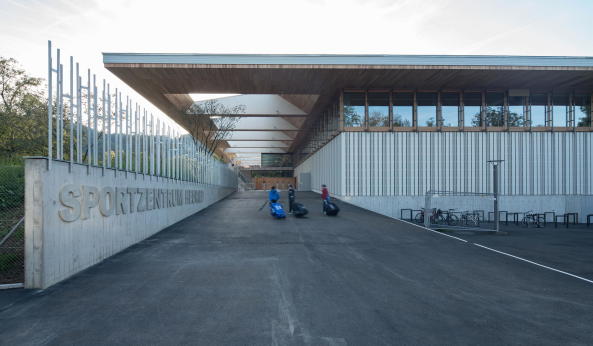 Sportzentrum Heuried, Zrich, Eissporthalle, Neubau, Fertigstellung, Switzerland, Swiss Architecture, 2017, EM2N, new building, wood, trees, ice hockey, instandsetzung Freibad, Dachkonstruktion