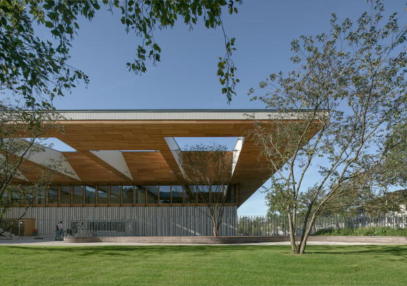 Sportkomplex von EM2N in Z�rich wird er�ffnet