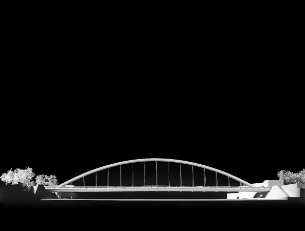 Baunetz, Meldung, Architektur, architecture, 2016, 2017, Richard Meier, Hufton + Crow, Alessandria, Italien, italy, Norditalien, Piemont, Citadella, Brcke, bridge, Tanaro, Dante O. Benini, Stahl, steel, Bogenbrcke, wei, white, urban space, Stadtraum, civic space