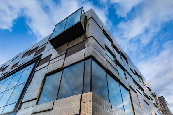 Baunetz, Meldung, Architektur, Snoehetta, Kunsthochschule, Bergen, Norwegen,  Kunst- und Designhochschule, Design, Facade, Fassade, Norway, Hufton Crow, Zaha Hadid, KMD, Architecture