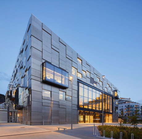 Baunetz, Meldung, Architektur, Snoehetta, Kunsthochschule, Bergen, Norwegen,  Kunst- und Designhochschule, Design, Facade, Fassade, Norway, Hufton Crow, Zaha Hadid, KMD, Architecture