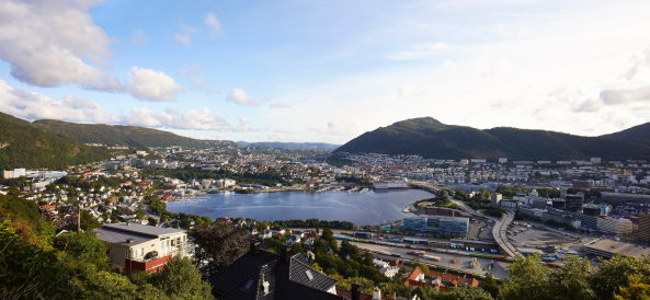 Baunetz, Meldung, Architektur, Snoehetta, Kunsthochschule, Bergen, Norwegen,  Kunst- und Designhochschule, Design, Facade, Fassade, Norway, Hufton Crow, Zaha Hadid, KMD, Architecture